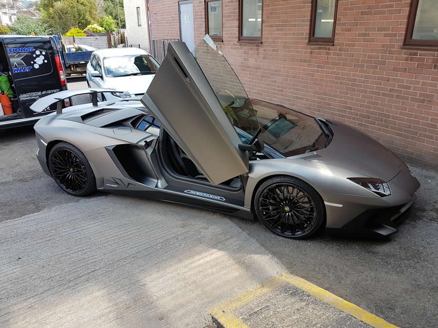 Lamborghini Aventador SV
