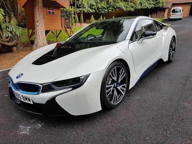 BMW i8