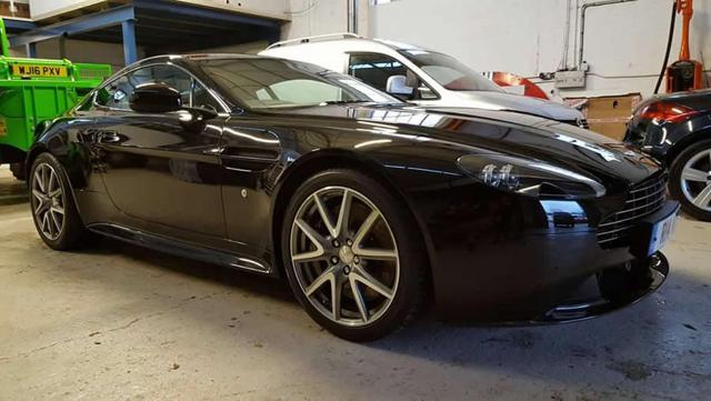 Aston Martin Vantage