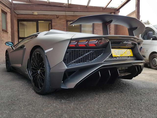 Lamborghini Aventador SV